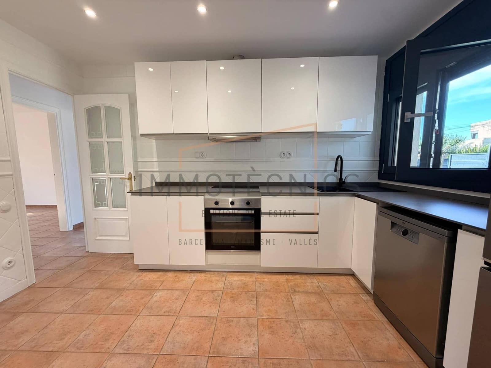 4 soverom Villa til leie i Martorelles med garasje - € 1 950 (Ref: 10177346)