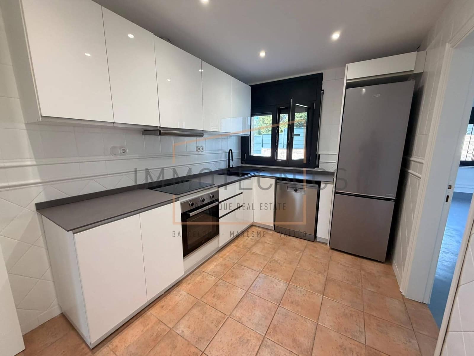 4 soverom Villa til leie i Martorelles med garasje - € 1 950 (Ref: 10177346)