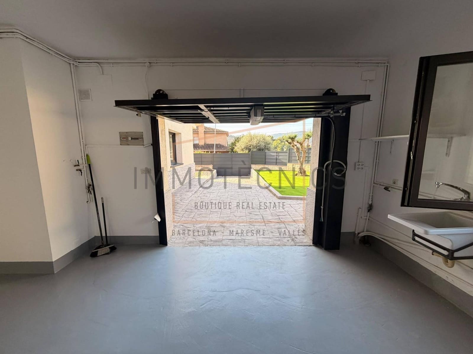 4 soverom Villa til leie i Martorelles med garasje - € 1 950 (Ref: 10177346)