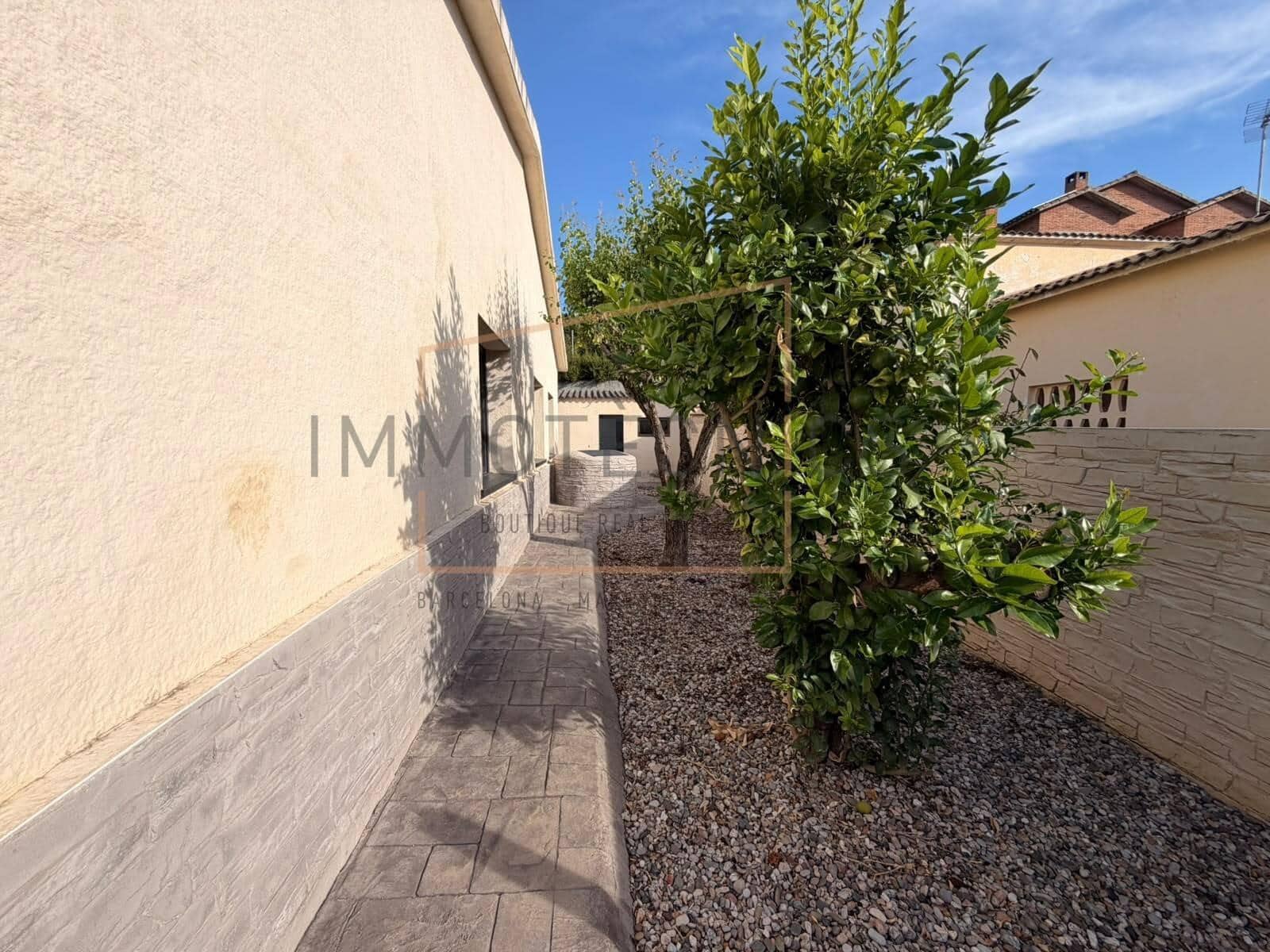 4 soverom Villa til leie i Martorelles med garasje - € 1 950 (Ref: 10177346)