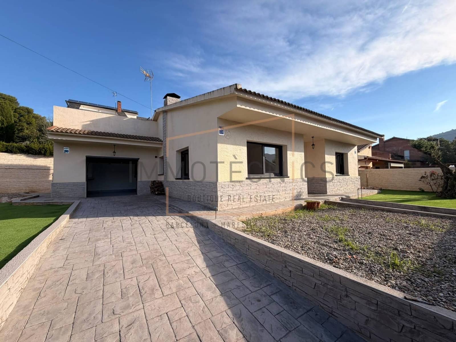 4 soverom Villa til leie i Martorelles med garasje - € 1 950 (Ref: 10177346)