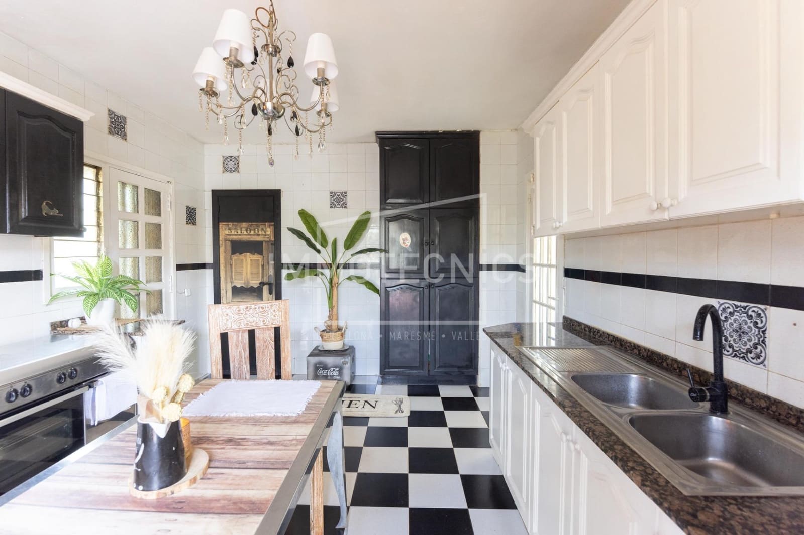 5 bedroom Finca/Country House for sale in Canoves i Samalus with pool - € 420,000 (Ref: 10177347)