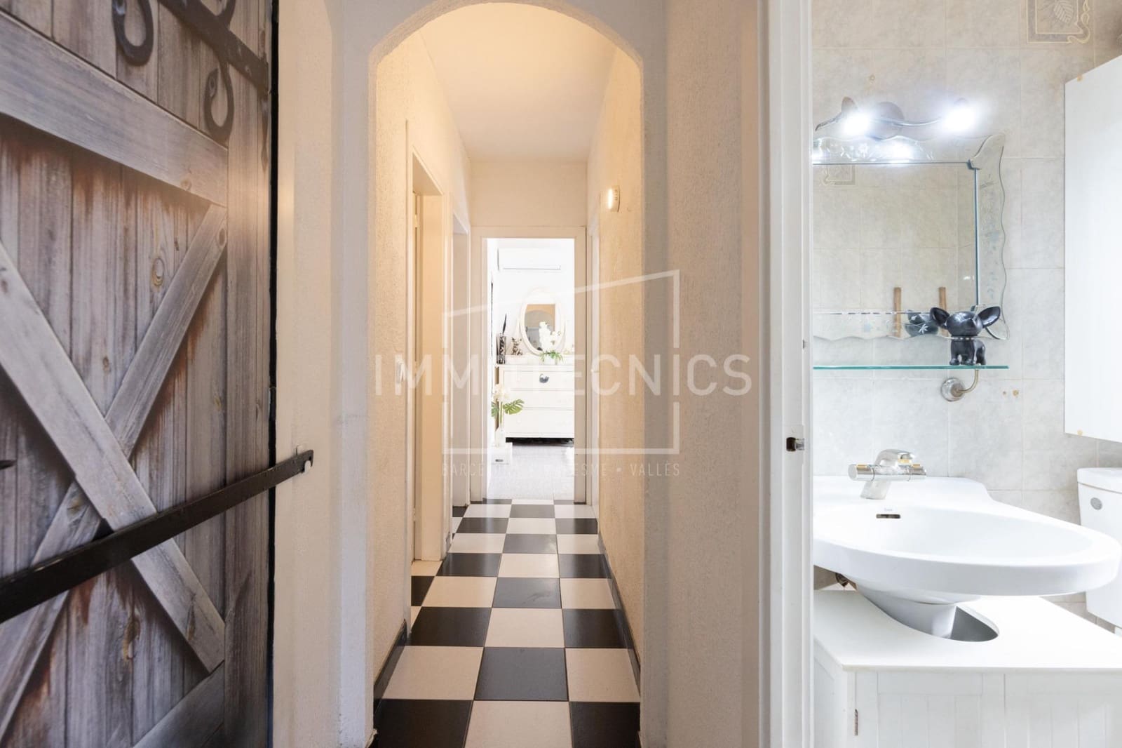 5 bedroom Finca/Country House for sale in Canoves i Samalus with pool - € 420,000 (Ref: 10177347)