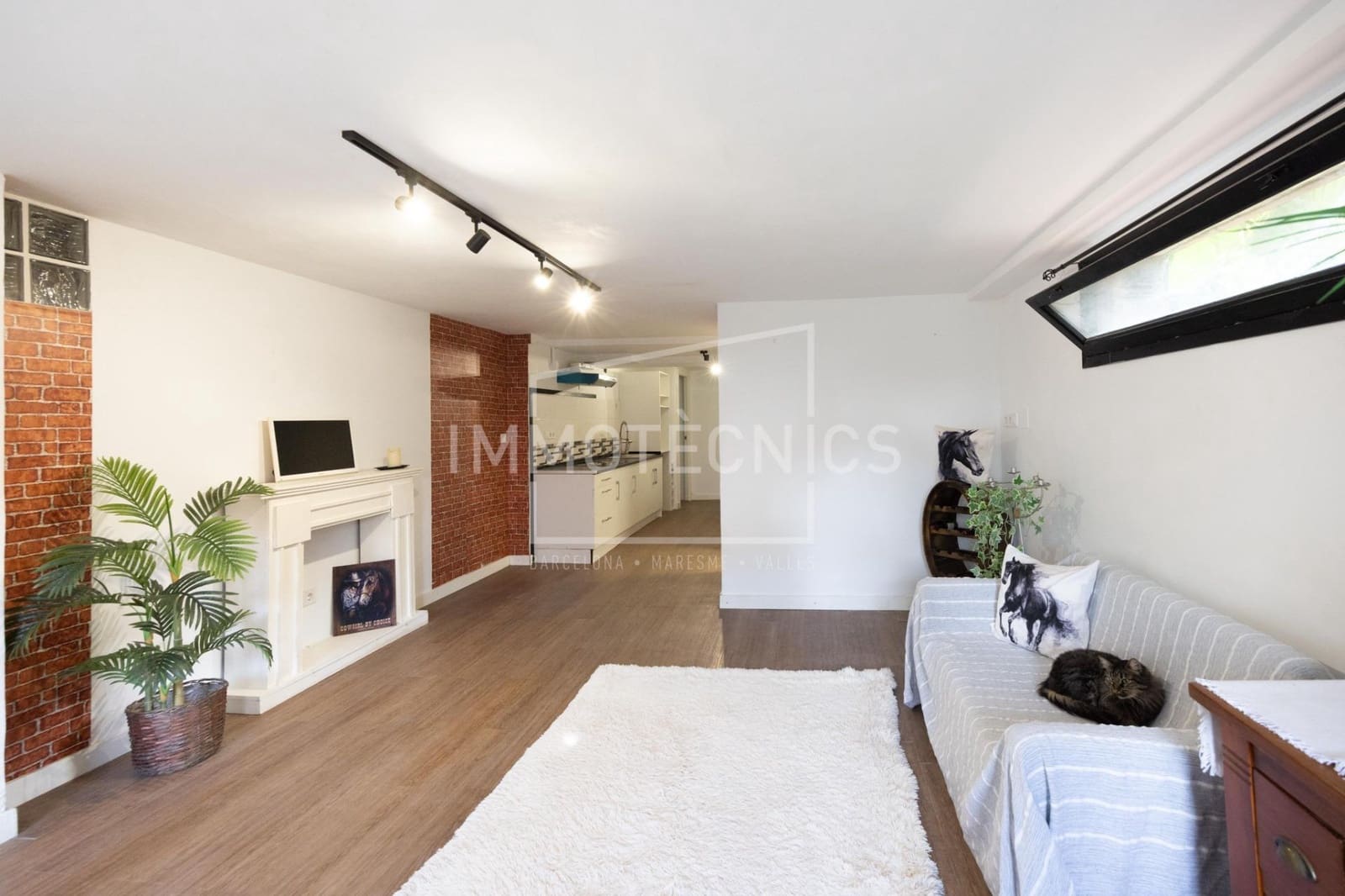 5 bedroom Finca/Country House for sale in Canoves i Samalus with pool - € 420,000 (Ref: 10177347)