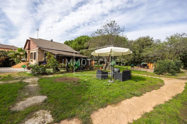 5 bedroom Finca/Country House for sale in Cànoves i Samalús with pool - € 420,000 (Ref: 10177347)