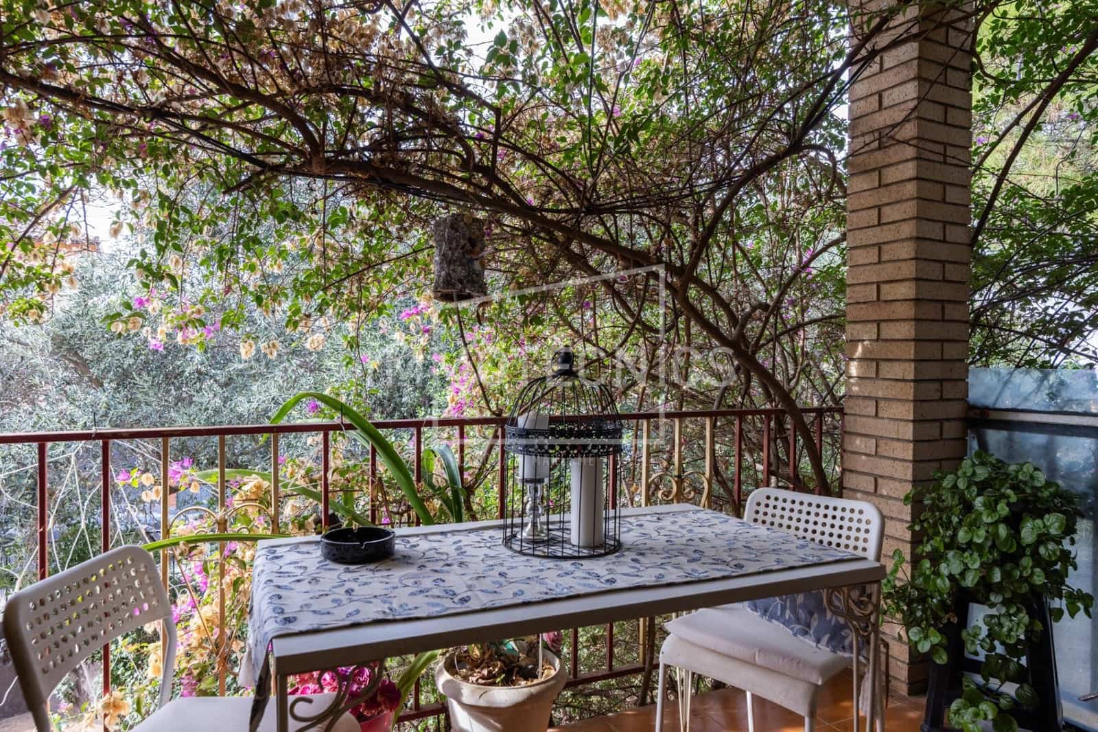 5 bedroom Finca/Country House for sale in Canoves i Samalus with pool - € 420,000 (Ref: 10177347)