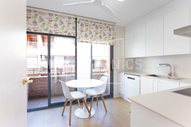 3 soveværelse Byhus til salg i Granollers med garage - € 457.000 (Ref: 10187243)
