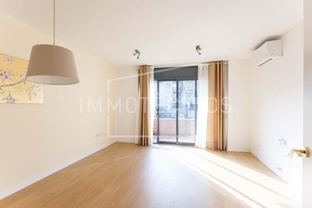 3 soveværelse Byhus til salg i Granollers med garage - € 457.000 (Ref: 10187243)