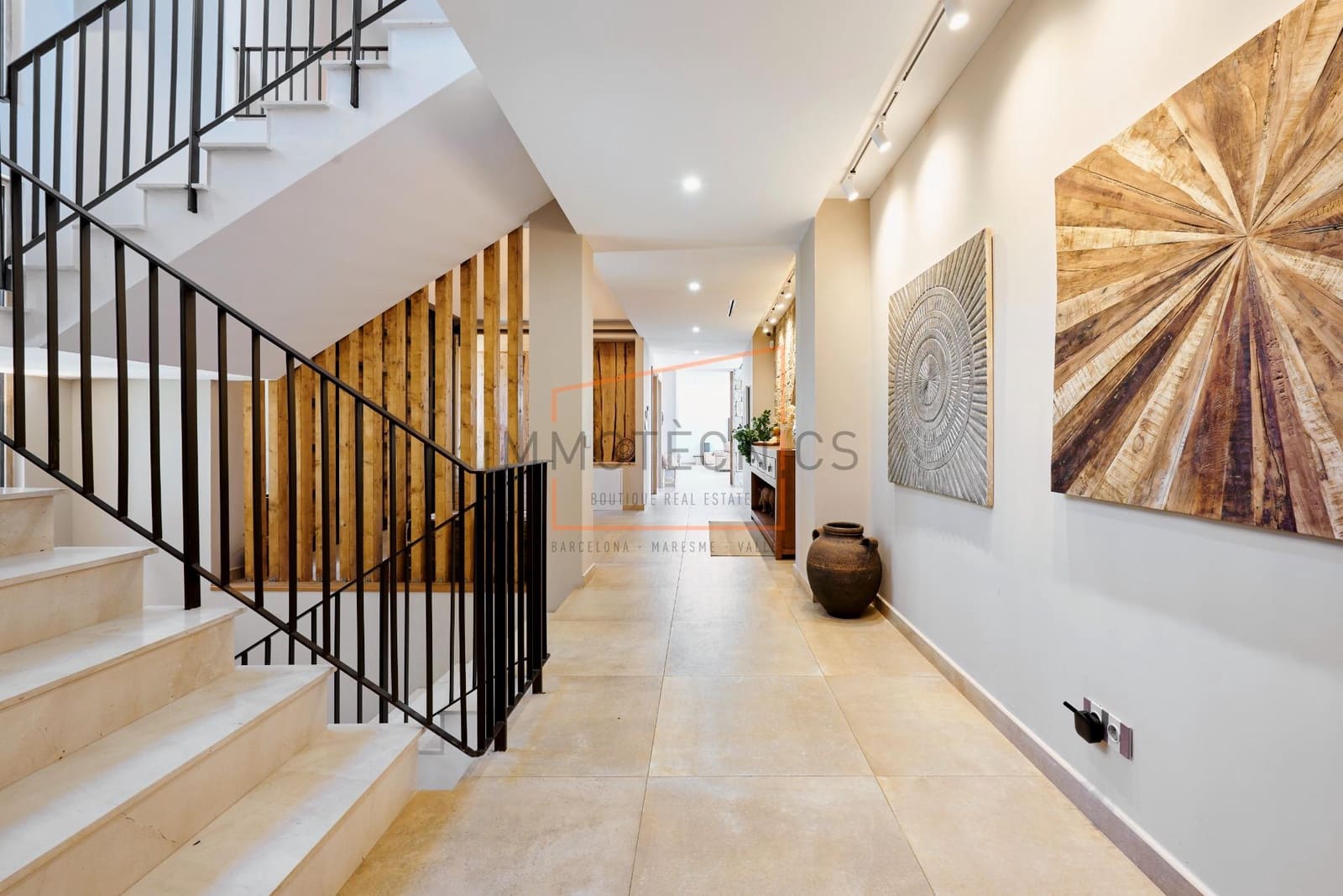 10 soveværelse Villa til salg i Santa Eulalia de Roncana med swimmingpool garage - € 2.200.000 (Ref: 9602730)