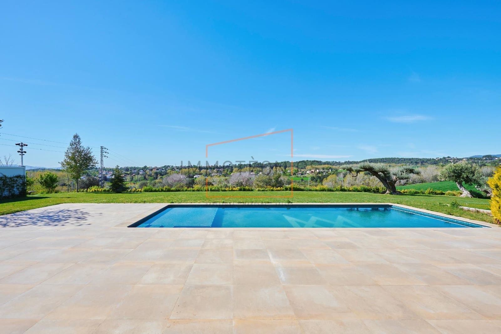 10 soveværelse Villa til salg i Santa Eulalia de Roncana med swimmingpool garage - € 2.200.000 (Ref: 9602730)