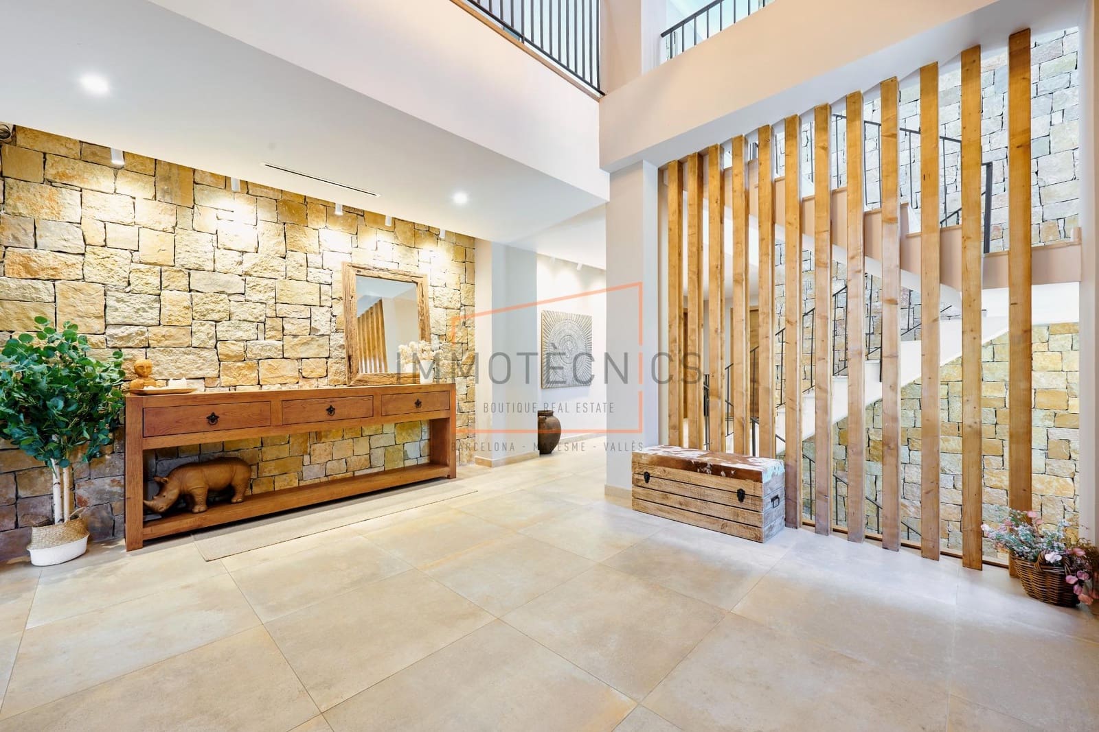 10 soveværelse Villa til salg i Santa Eulalia de Roncana med swimmingpool garage - € 2.200.000 (Ref: 9602730)