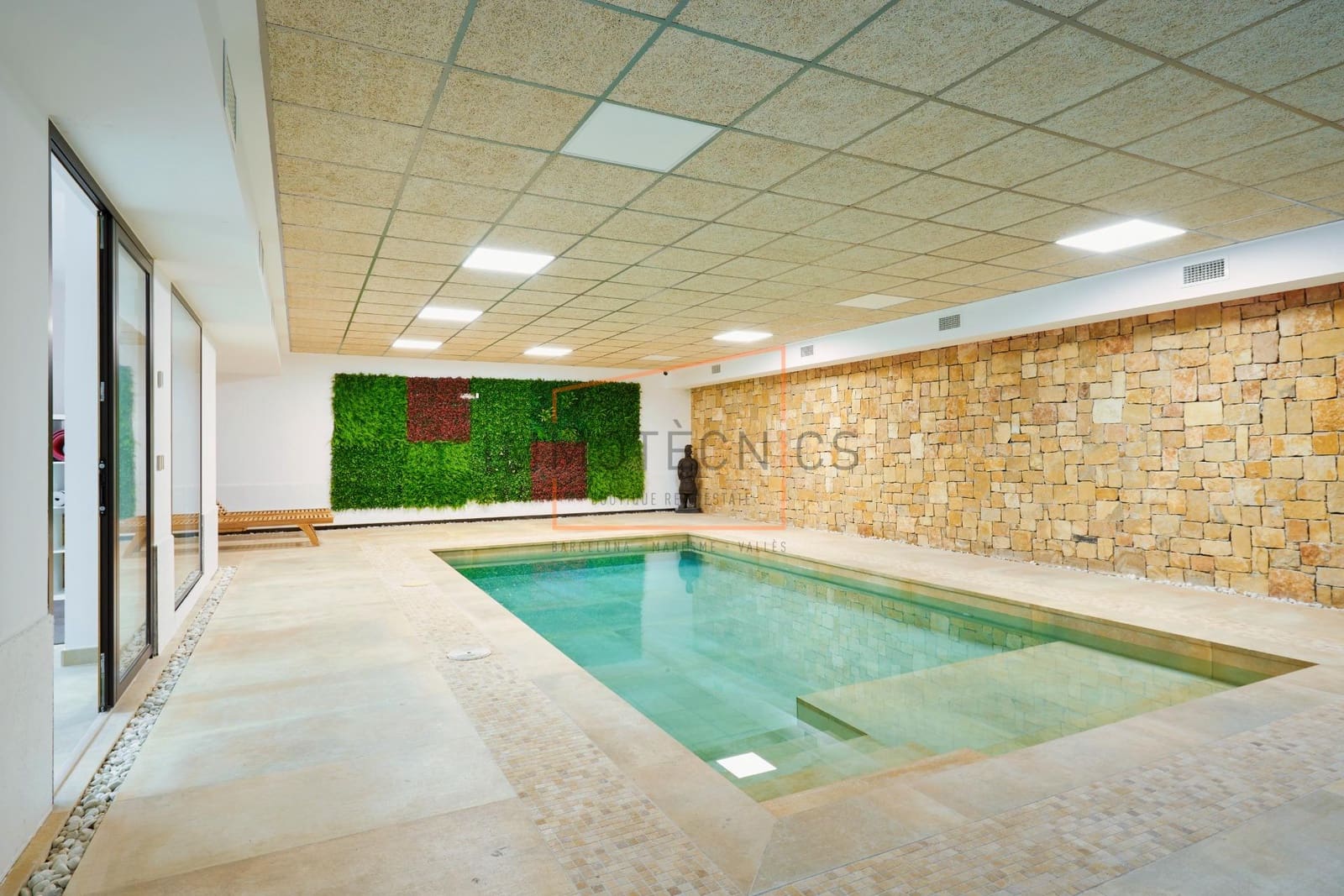 10 soveværelse Villa til salg i Santa Eulalia de Roncana med swimmingpool garage - € 2.200.000 (Ref: 9602730)