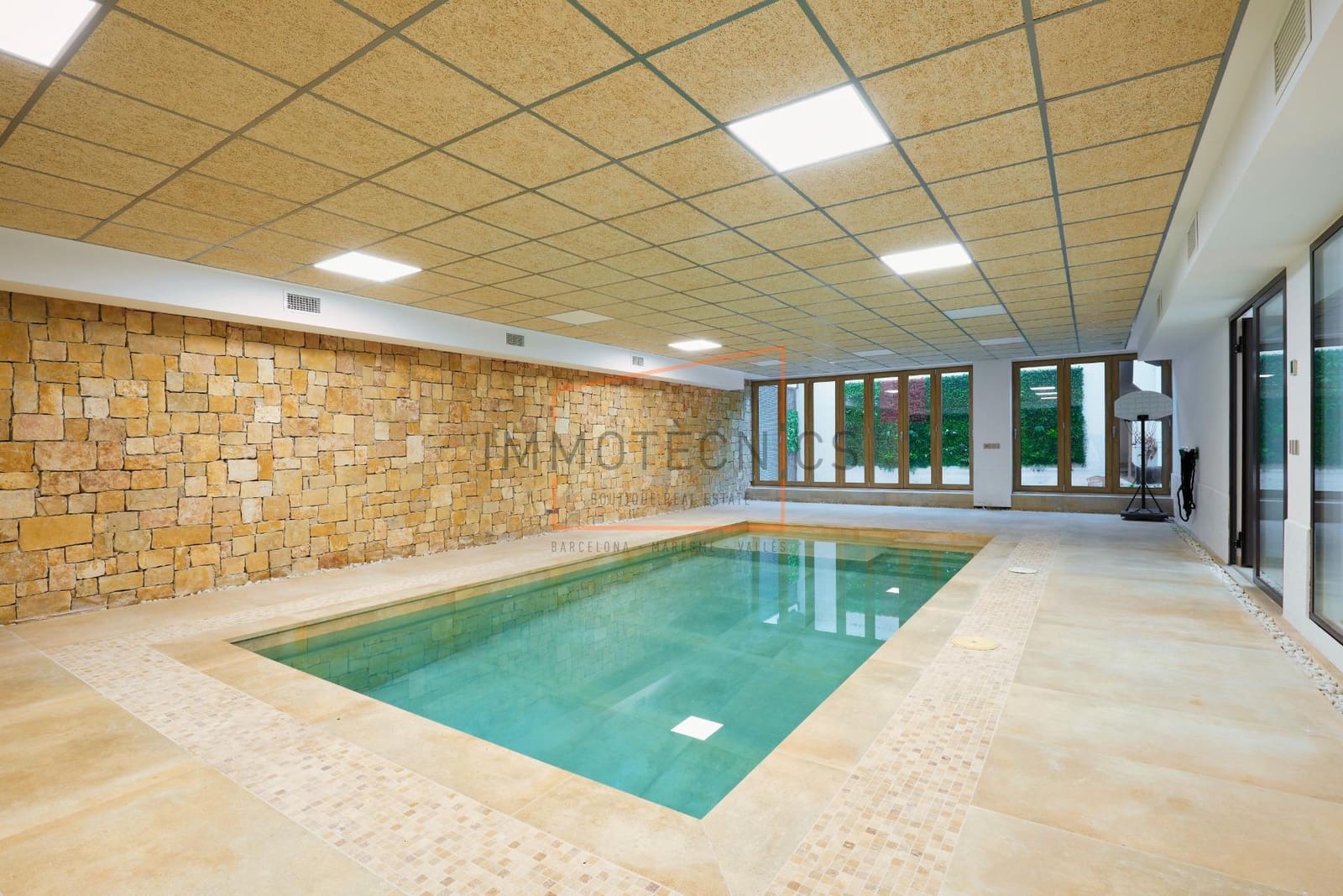 10 soveværelse Villa til salg i Santa Eulalia de Roncana med swimmingpool garage - € 2.200.000 (Ref: 9602730)