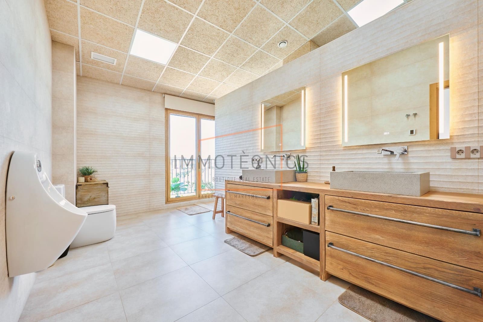 10 soveværelse Villa til salg i Santa Eulalia de Roncana med swimmingpool garage - € 2.200.000 (Ref: 9602730)