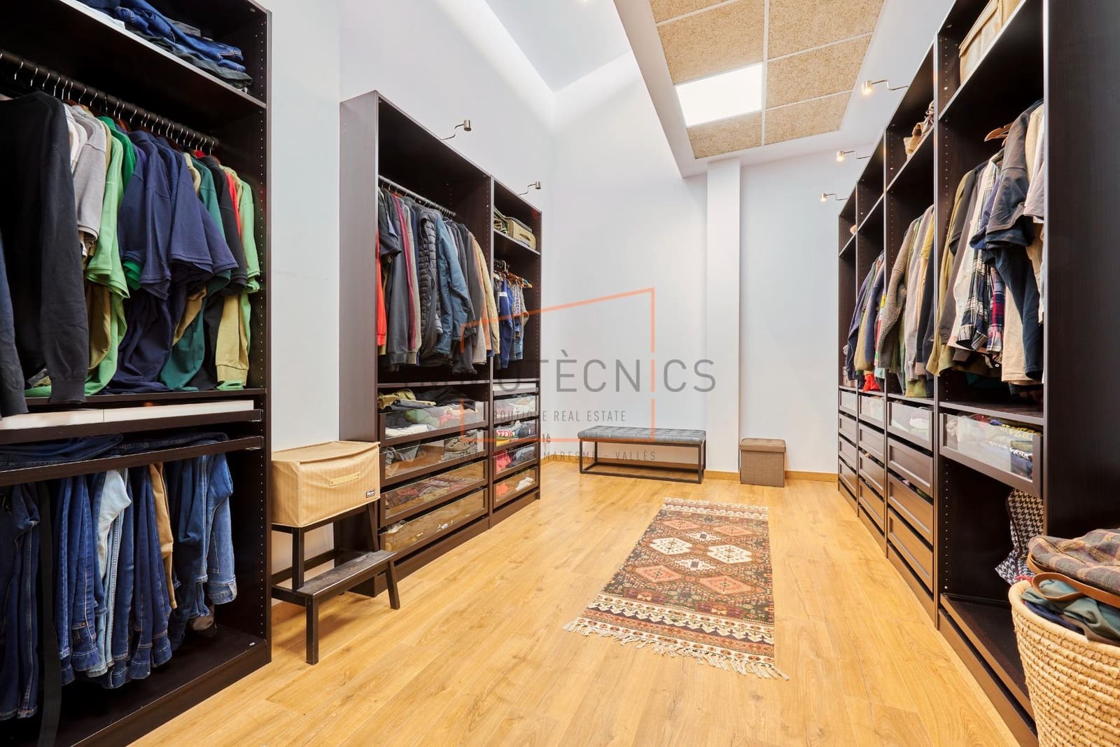 10 soveværelse Villa til salg i Santa Eulalia de Roncana med swimmingpool garage - € 2.200.000 (Ref: 9602730)