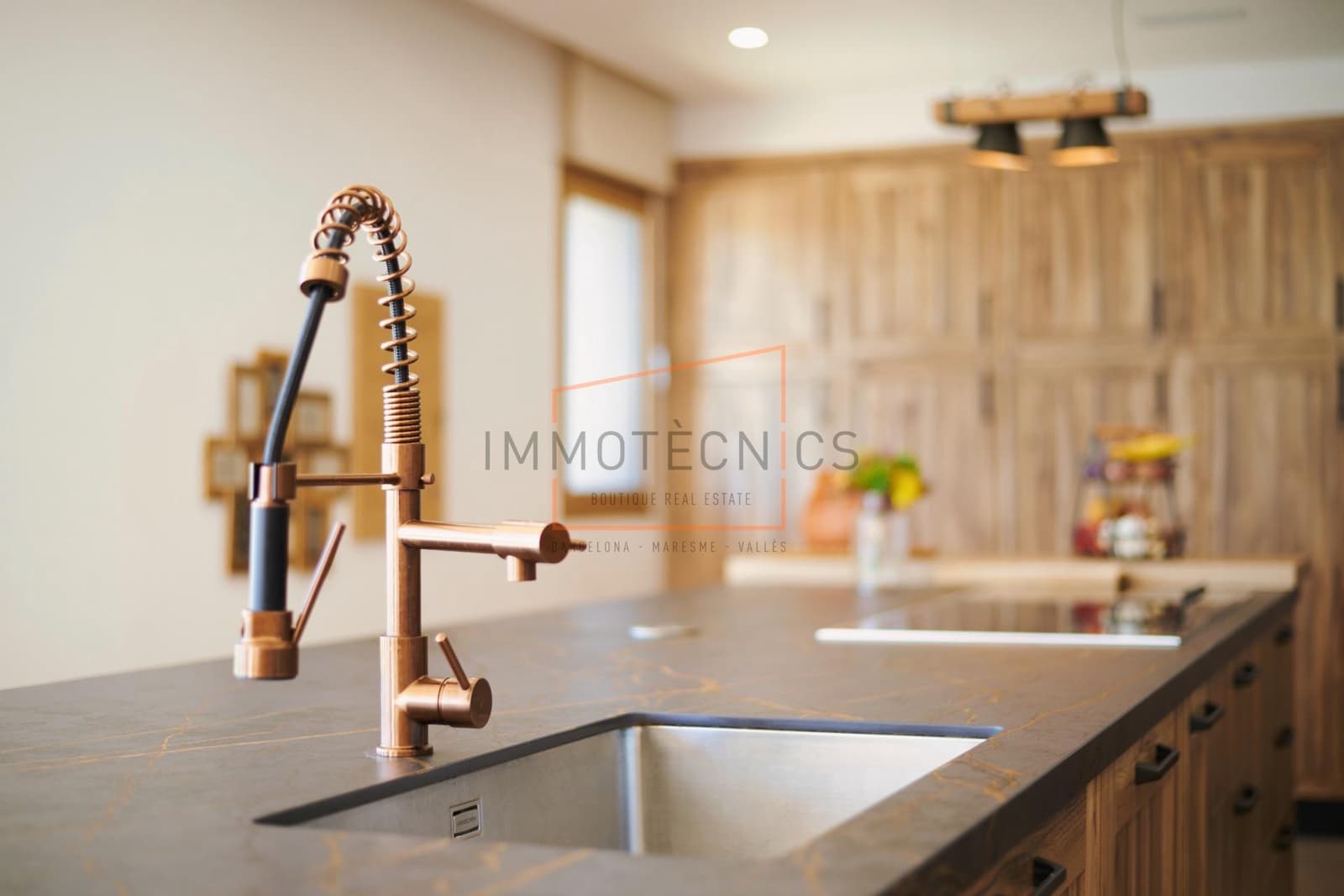 10 soveværelse Villa til salg i Santa Eulalia de Roncana med swimmingpool garage - € 2.200.000 (Ref: 9602730)