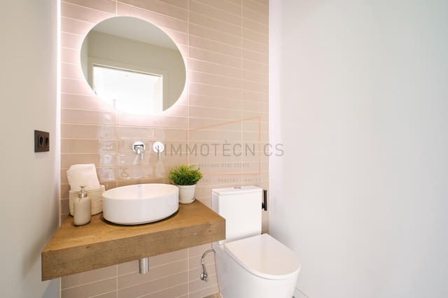 4 soveværelse Villa til salg i Vallromanes med swimmingpool garage - € 1.350.000 (Ref: 9602731)