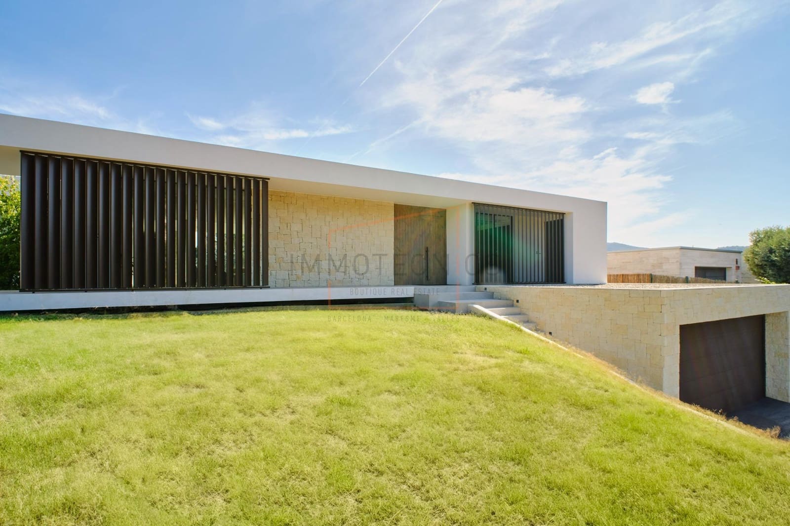 4 soveværelse Villa til salg i Vallromanes med swimmingpool garage - € 1.350.000 (Ref: 9602731)