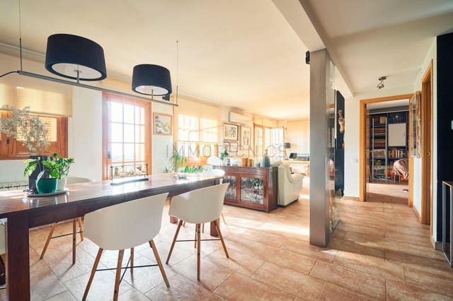 4 sypialnia Willa na sprzedaż w Les Franqueses del Vallès z basenem garażem - 459 000 € (Ref: 9602732)