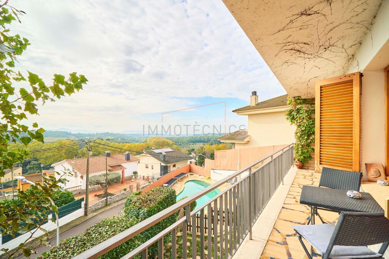 4 bedroom Villa for sale in Les Franqueses del Valles with pool garage - € 459,000 (Ref: 9602732)