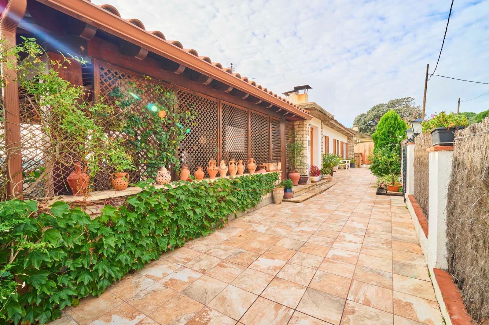 4 bedroom Villa for sale in Les Franqueses del Valles with pool garage - € 459,000 (Ref: 9602732)