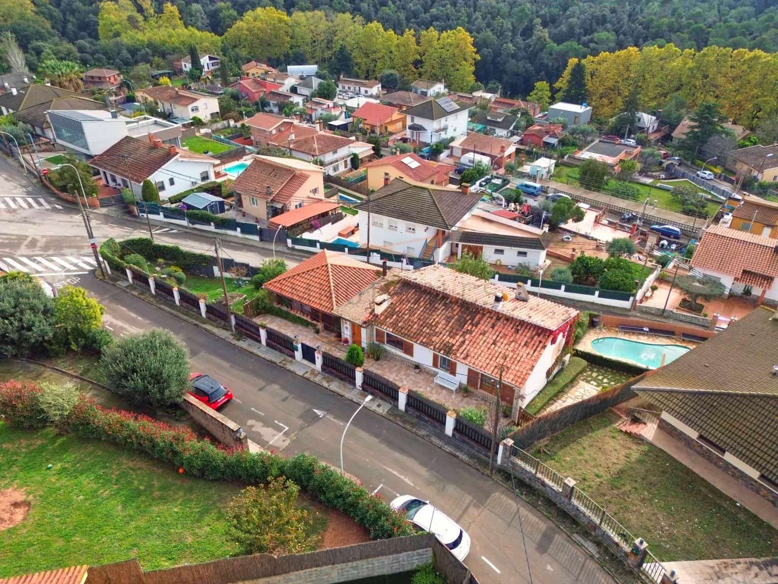 4 bedroom Villa for sale in Les Franqueses del Valles with pool garage - € 459,000 (Ref: 9602732)