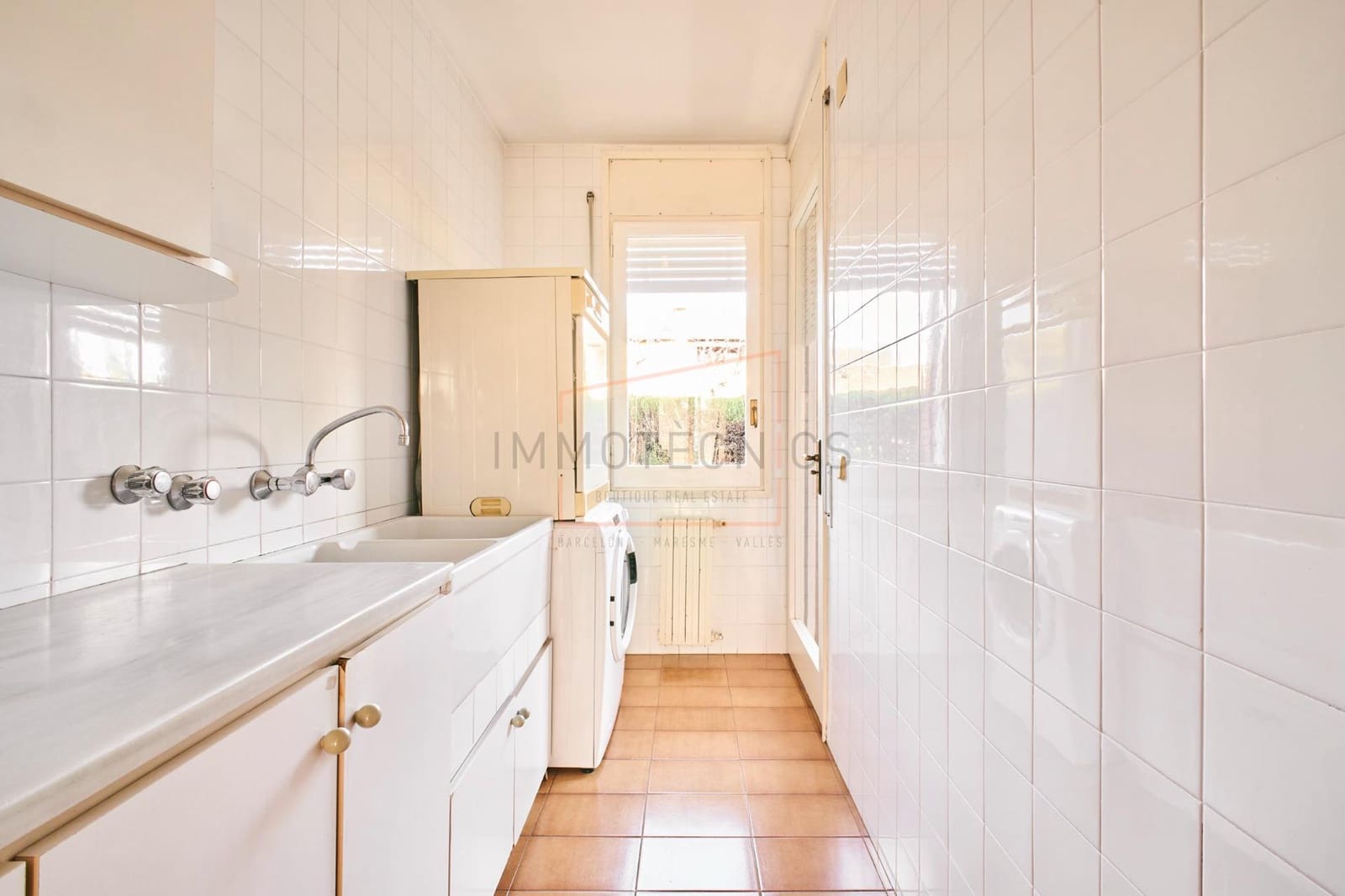 6 bedroom Villa for sale in Canovelles with pool garage - € 750,000 (Ref: 9602734)