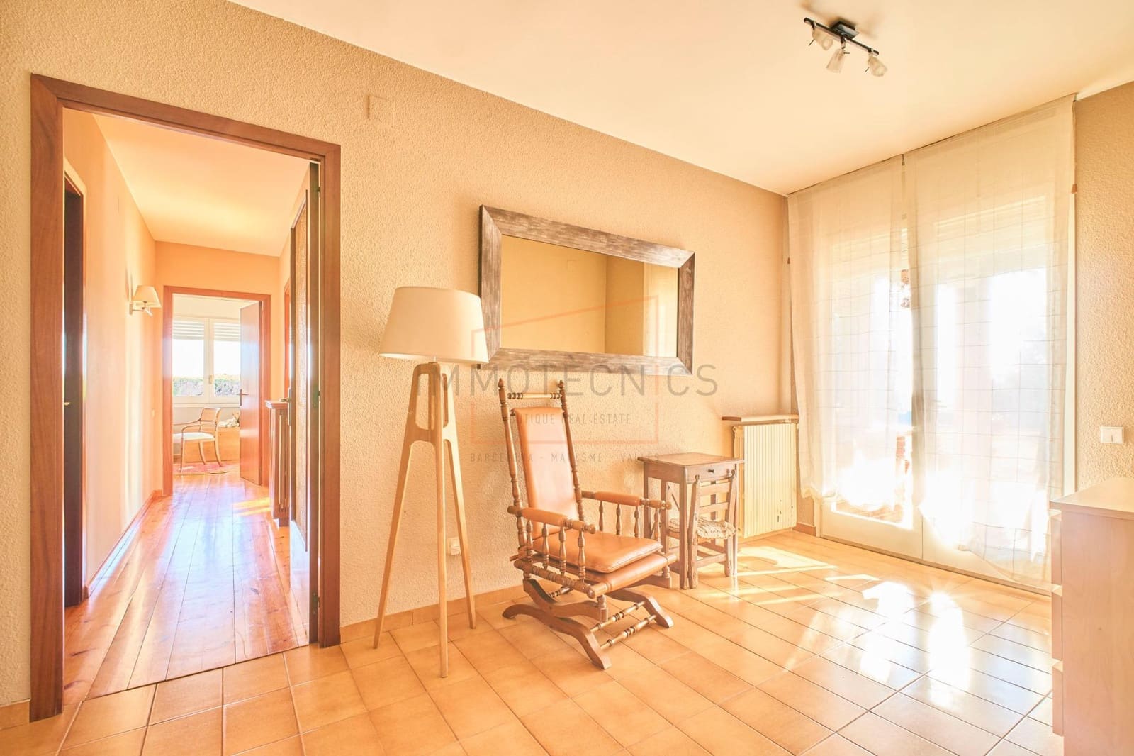 6 bedroom Villa for sale in Canovelles with pool garage - € 750,000 (Ref: 9602734)