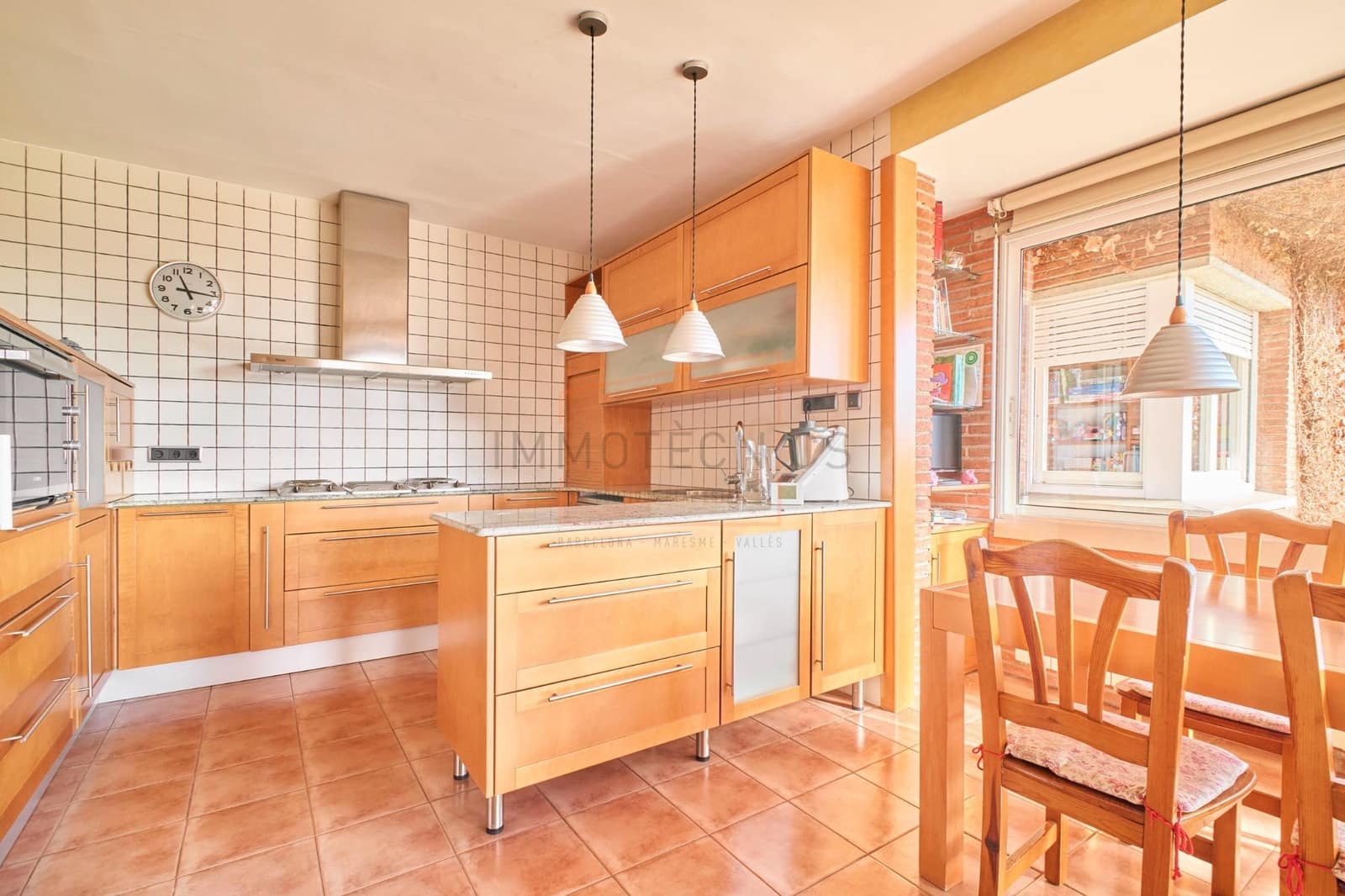 6 bedroom Villa for sale in Canovelles with pool garage - € 750,000 (Ref: 9602734)