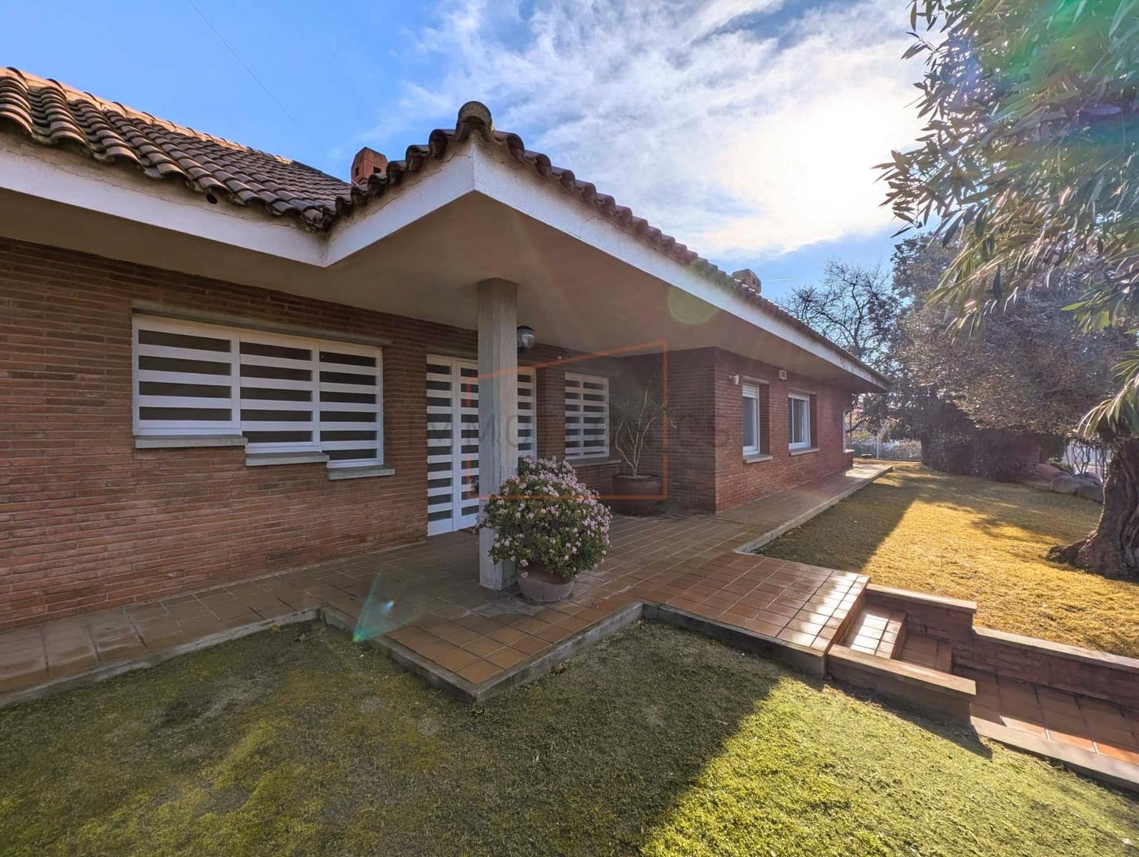 6 bedroom Villa for sale in Canovelles with pool garage - € 750,000 (Ref: 9602734)