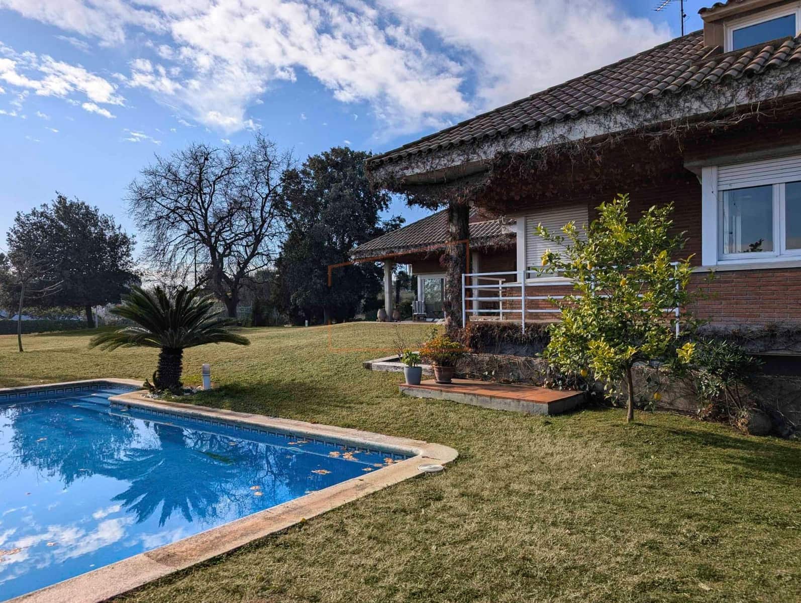 6 bedroom Villa for sale in Canovelles with pool garage - € 750,000 (Ref: 9602734)