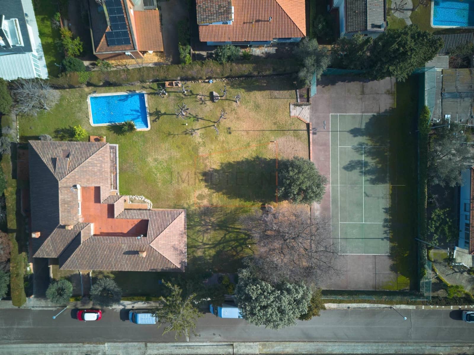 Chalet de 6 habitaciones en Canovelles en venta con piscina garaje - 980.000 € (Ref: 9602734)