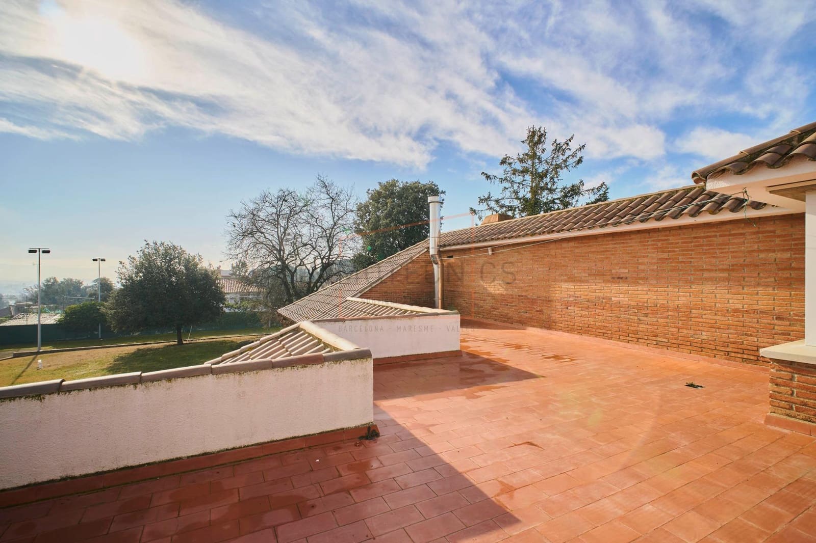 Chalet de 6 habitaciones en Canovelles en venta con piscina garaje - 980.000 € (Ref: 9602734)