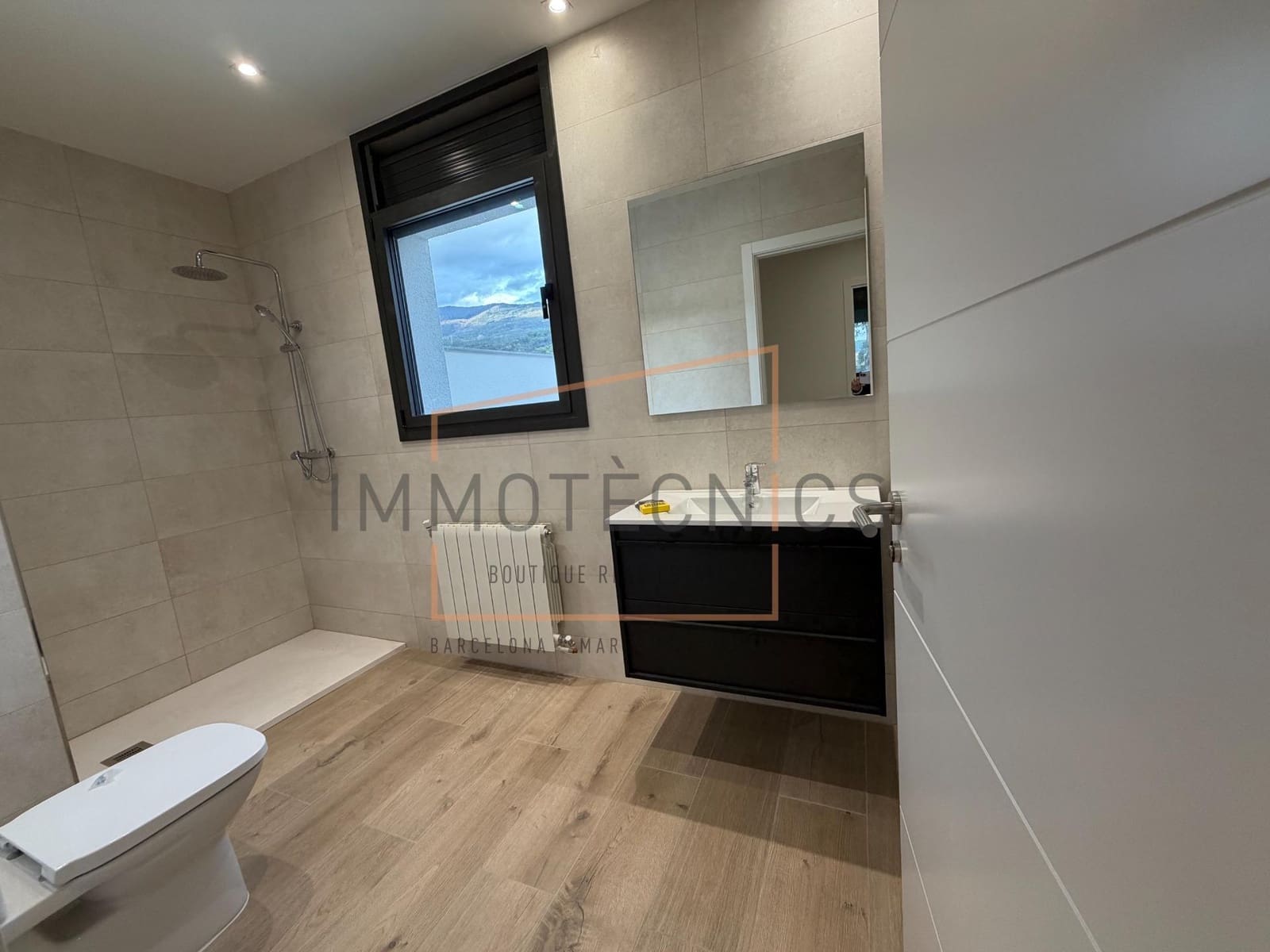 4 soverom Rekkehus til salgs i Sant Esteve de Palautordera med svømmebasseng garasje - € 590 000 (Ref: 9602735)