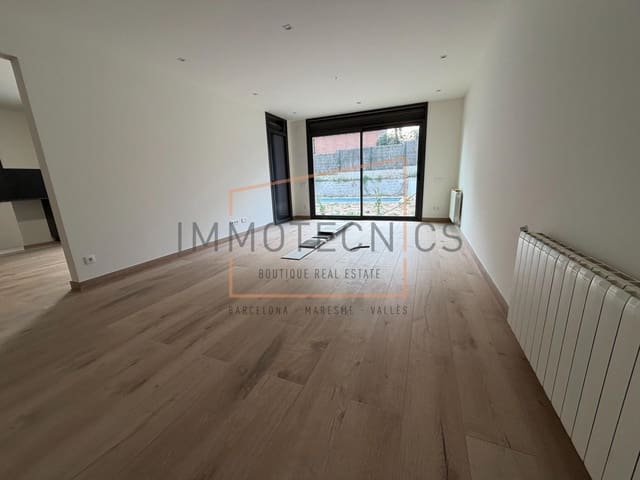 4 soverom Rekkehus til salgs i Sant Esteve de Palautordera med svømmebasseng garasje - € 590 000 (Ref: 9602735)