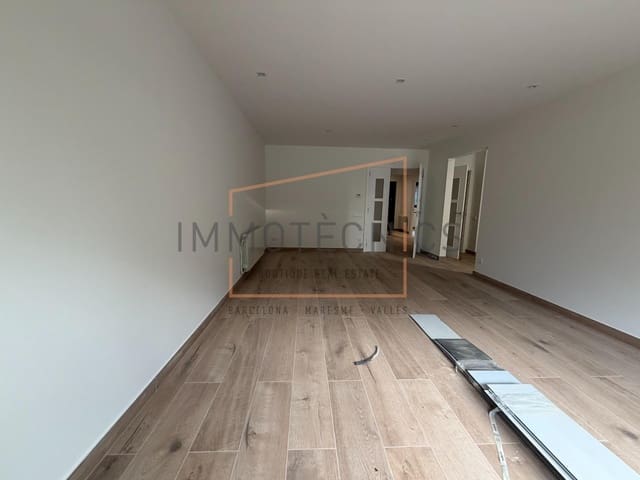 4 soverom Rekkehus til salgs i Sant Esteve de Palautordera med svømmebasseng garasje - € 590 000 (Ref: 9602735)