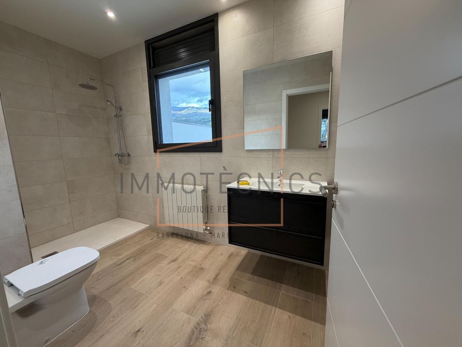 4 soverom Rekkehus til salgs i Sant Esteve de Palautordera med svømmebasseng garasje - € 590 000 (Ref: 9602735)