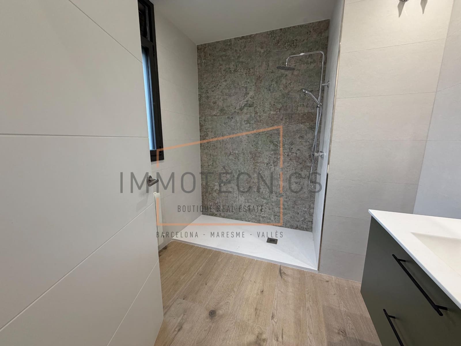 4 soverom Rekkehus til salgs i Sant Esteve de Palautordera med svømmebasseng garasje - € 590 000 (Ref: 9602735)