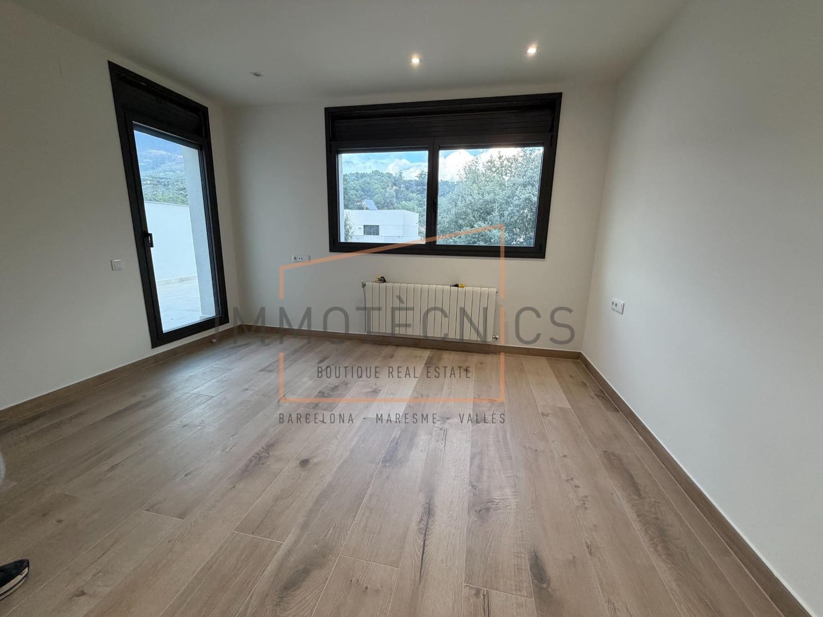 4 soverom Rekkehus til salgs i Sant Esteve de Palautordera med svømmebasseng garasje - € 590 000 (Ref: 9602735)