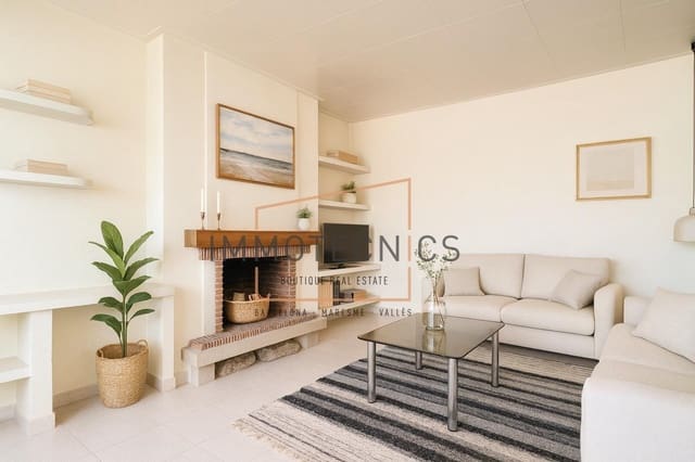 6 sypialnia Willa na sprzedaż w Canet de Mar z basenem garażem - 800 000 € (Ref: 9602736)