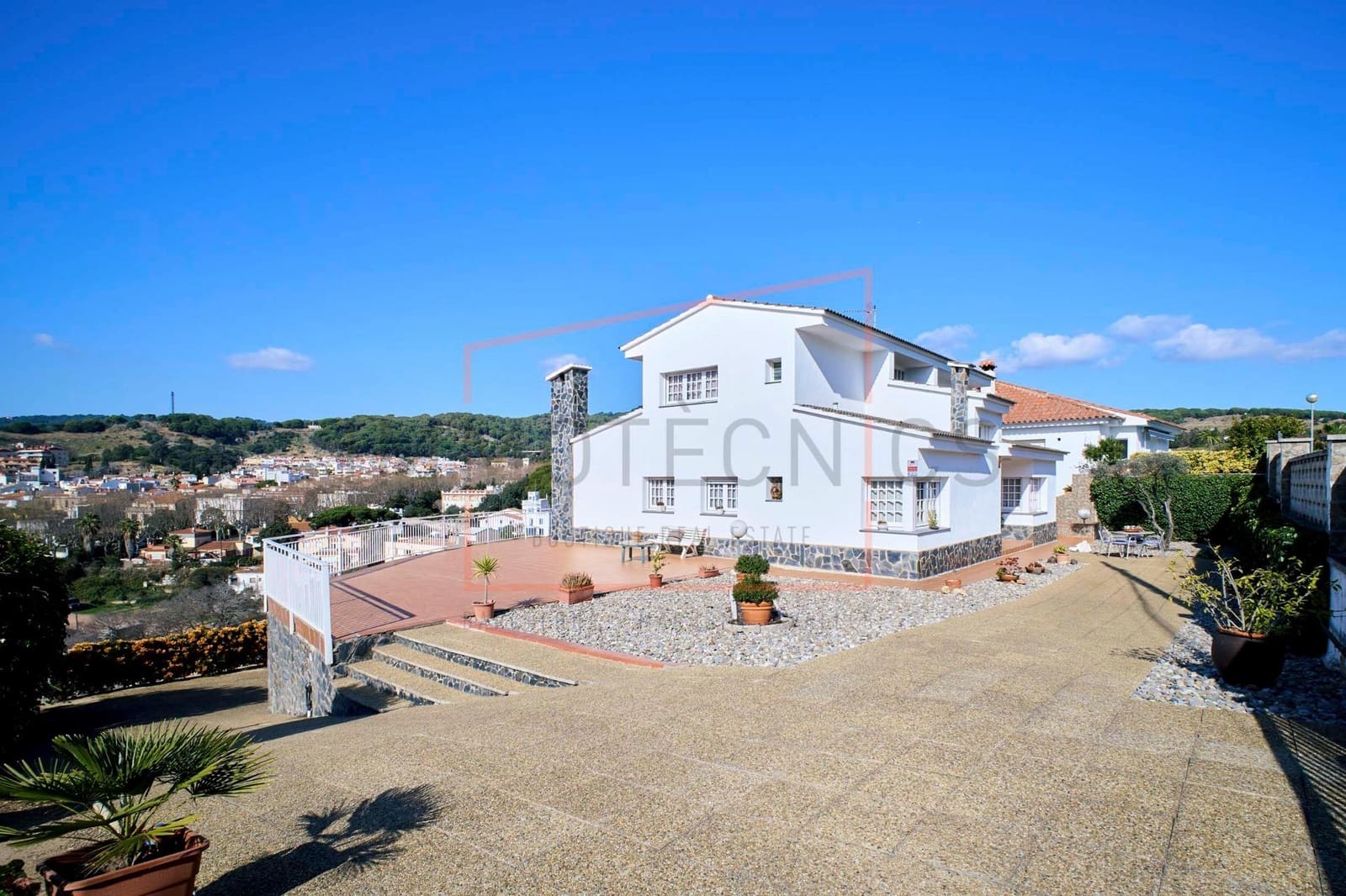 6 Zimmer Villa zu verkaufen in Canet de Mar mit Pool Garage - 800.000 € (Ref: 9602736)