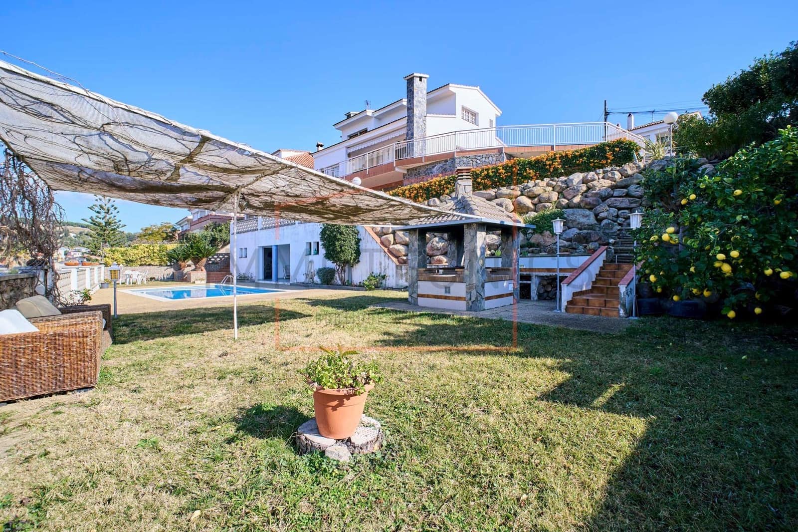 6 Zimmer Villa zu verkaufen in Canet de Mar mit Pool Garage - 800.000 € (Ref: 9602736)