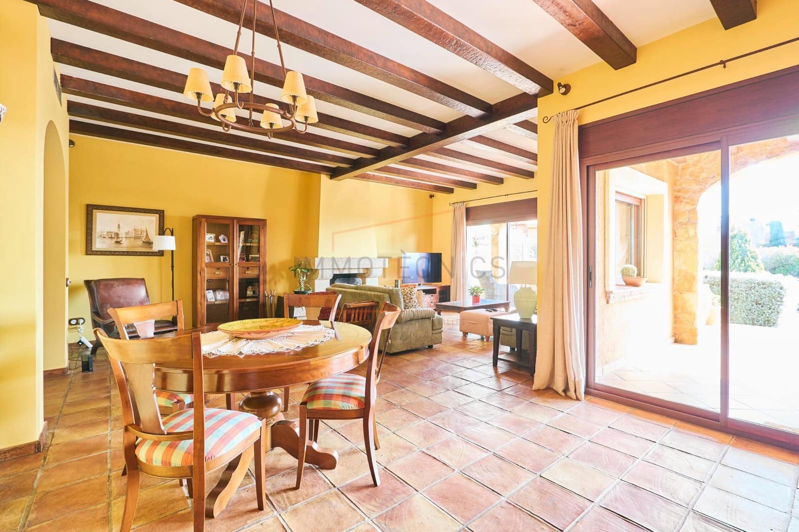 Chalet de 7 habitaciones en Argentona en venta con piscina garaje - 998.000 € (Ref: 9602737)