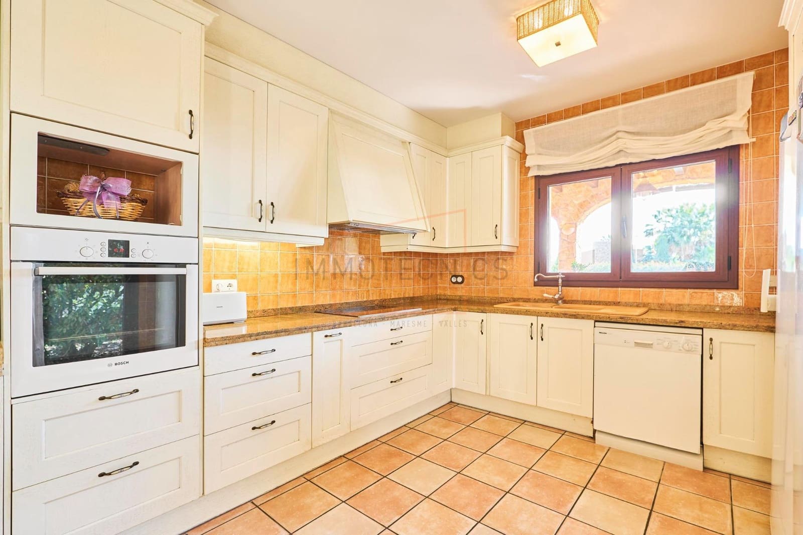 Chalet de 7 habitaciones en Argentona en venta con piscina garaje - 998.000 € (Ref: 9602737)