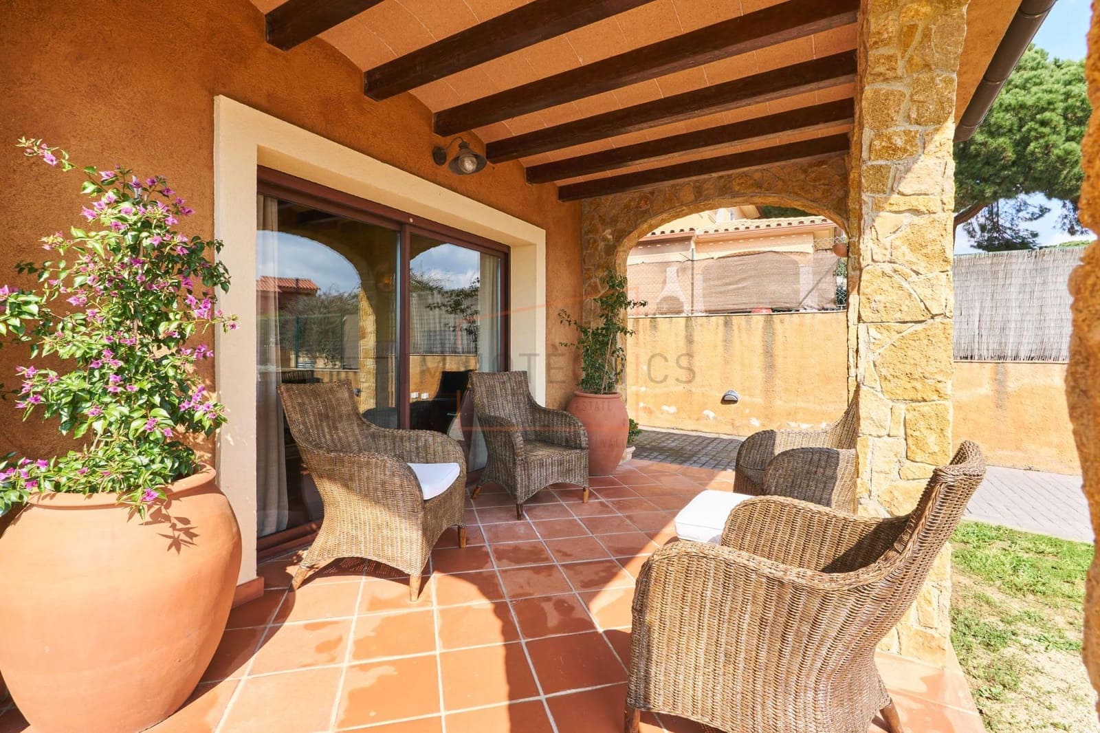 Chalet de 7 habitaciones en Argentona en venta con piscina garaje - 998.000 € (Ref: 9602737)