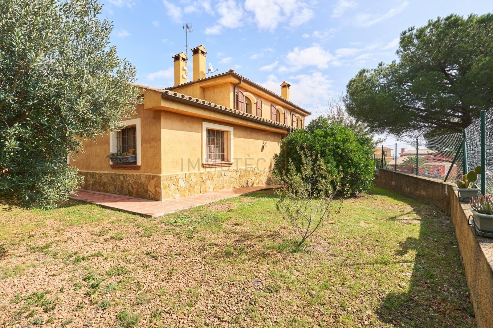 Chalet de 7 habitaciones en Argentona en venta con piscina garaje - 998.000 € (Ref: 9602737)