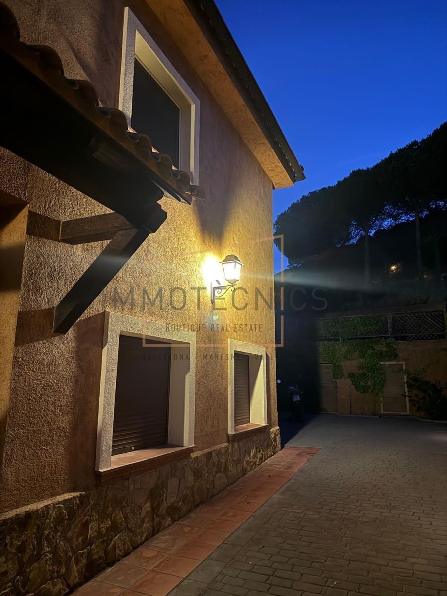 Chalet de 7 habitaciones en Argentona en venta con piscina garaje - 998.000 € (Ref: 9602737)