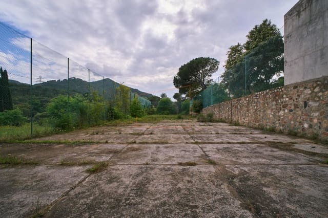 9 chambre Finca/Maison de Campagne à vendre à Montornès del Vallès avec garage - 850 000 € (Ref: 9602739)