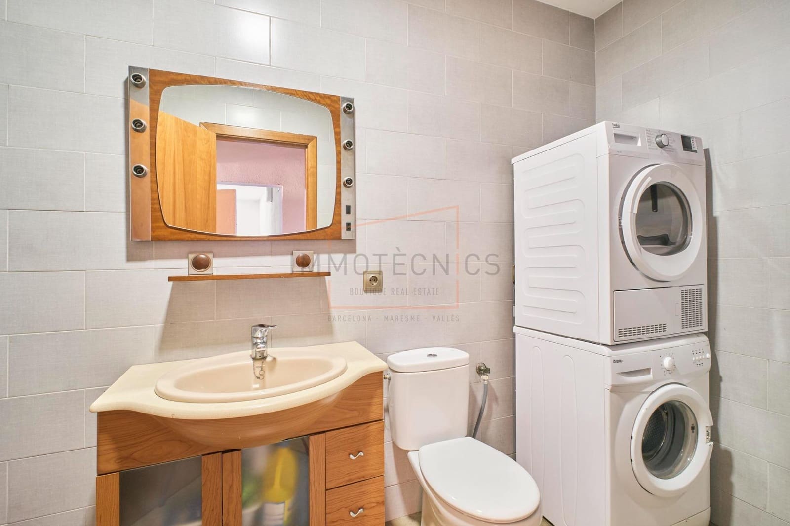 6 bedroom Villa for sale in Vilanova del Valles with pool garage - € 690,000 (Ref: 9602740)