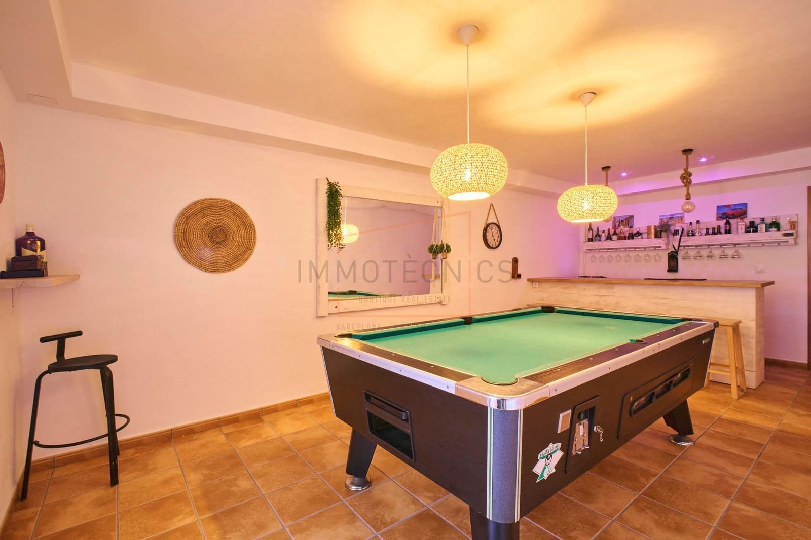 6 bedroom Villa for sale in Vilanova del Valles with pool garage - € 690,000 (Ref: 9602740)